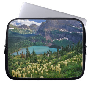 Capa Para Notebook Beargrass acima do Lago Grinnell no Many