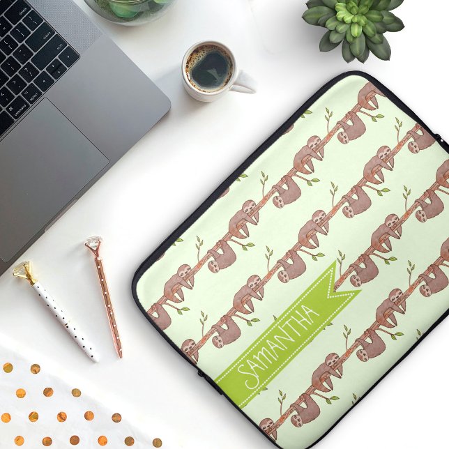 Capa Para Notebook Bebês bonitos pendurados no padrão do Treebranch (Cute Baby Sloths Pattern Laptop Sleeve (add your own name and custom background colour))