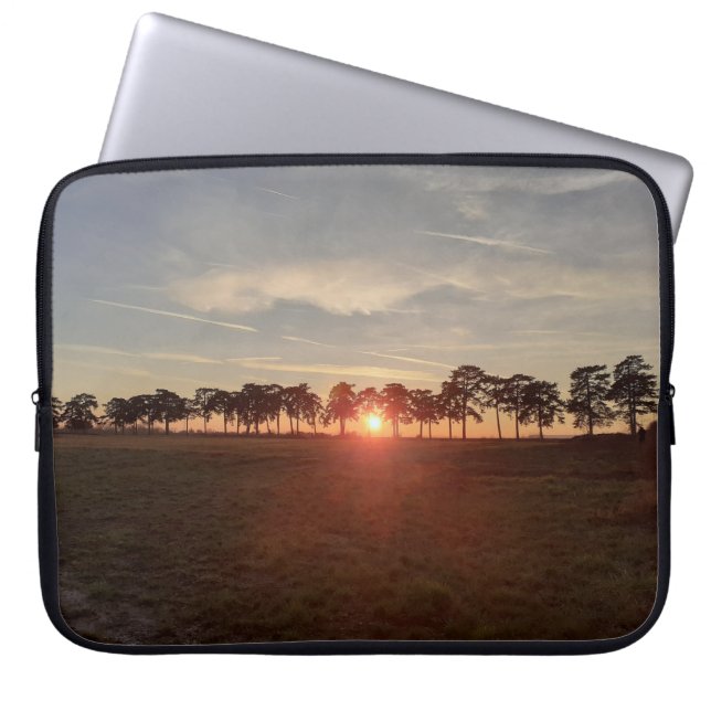 Capa Para Notebook Beco de pinheiros (Frente)