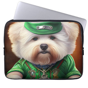 Capa Para Notebook Bichon Frisé Dog Dirigindo Rua de Bike. Dia de Pat