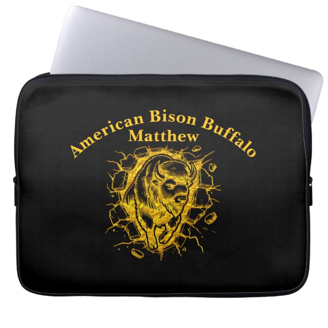 Capa Para Notebook Bison Bursting Through the Wall (Frente)
