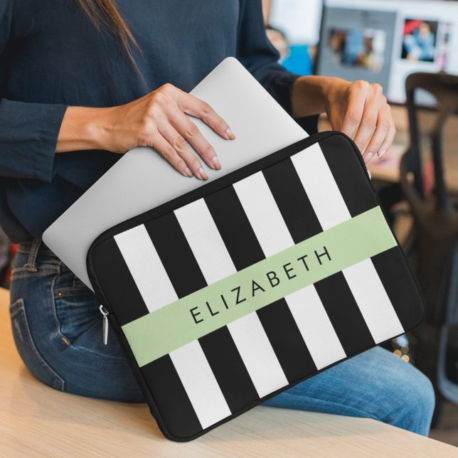 Capa Para Notebook Black and White Stripes, Stripes, Linhas, Seu Nome (Criador carregado)