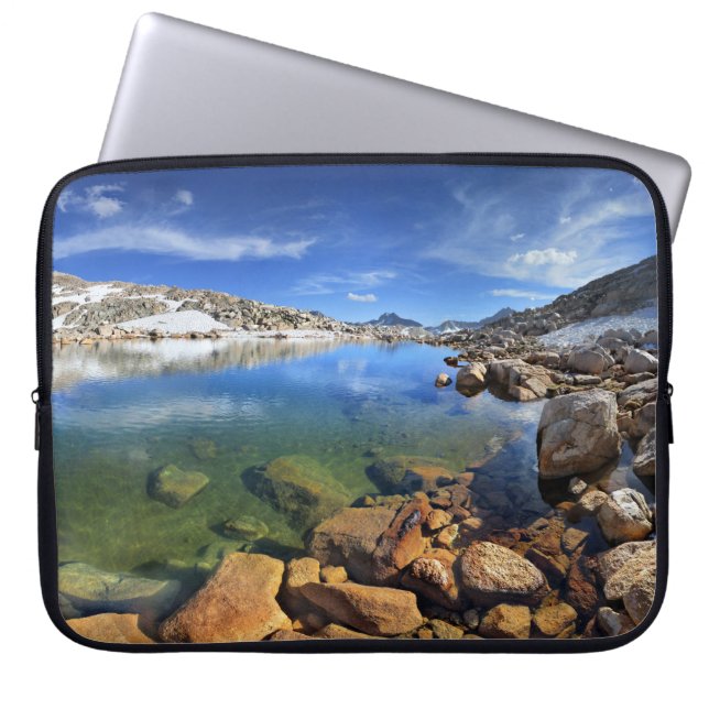 Capa Para Notebook Black Bear Tarn - Sierra (Frente)