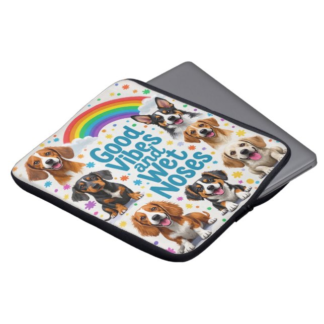 Capa Para Notebook Boas Víblias e Narizes Molhados Dodes lúcidos (Frente Topo)
