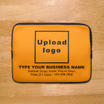 Capa Para Notebook Bolsa de laptop de cor laranja da Marca comercial<br><div class="desc">Bolsa de laptop personalizável que você usa para criar reconhecimento de nome de marca. O conteúdo é o logotipo da sua empresa, nome da empresa ou da empresa, endereço e número de telefone. Design são textos pretos sobre fundo cor de laranja. Verifique a aparência após carregar o logotipo e digitar...</div>