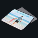 Capa Para Notebook Bolsa de laptop de Texto Fotográfico Personalizado<br><div class="desc">Bolsa de laptop personalizada de fotos e texto - seu próprio Design - Especial - Família personalizada/Amigos ou Presente pessoal - Adicione seu texto e foto - Redimensione e mova ou remova e adicione elementos/imagem com a ferramenta Personalização. Escolha / adicione sua fonte / tamanho / cor favorita! Você pode...</div>