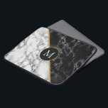 Capa Para Notebook Bolsa de laptop Preta de Mármore Branco - Sua Letr<br><div class="desc">Trendente,  preto e branco,  Marble Stone - Adicione sua carta / ano / número / mais</div>