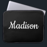 Capa Para Notebook Bolsa de laptop Preto<br><div class="desc">Algo para todos oferece bolsa de laptop personalizada personalizada personalizada. Essa bolsa de laptop projetada de forma exclusiva é atraente e atraente. Enquanto vocês já estão aqui, talvez queiram ver outros itens relacionados ao banheiro, como, por exemplo, chá cortina, cartuchos de sabão, tapetes de banho, cortinas coloridas de chá para...</div>