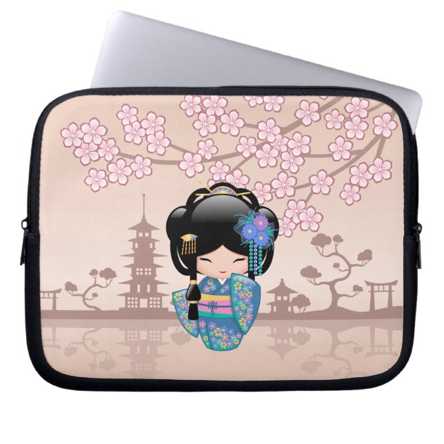 Capa Para Notebook Boneca Keiko Kokeshi - Rapariga Kimono Geisha Azul (Frente)