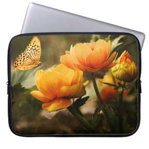 Capa Para Notebook Borboleta Laranja e Flores