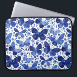 Capa Para Notebook Borboletas Aquarela Bolsa de laptop Azul<br><div class="desc">Pintura de borboletas de cor azul-indigo e branca.</div>