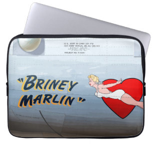 Capa Para Notebook Briney Marlin B- 24 Nose Art (Vintage Fuselage)