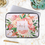 Capa Para Notebook Buquê Floral Cor-de-rosa Blush do Monograma Modern<br><div class="desc">Elevem seu laptop com nossa elegante e moderna bolsa de laptop de Buquê Floral Rosa-Blush Monograma para mulheres.</div>