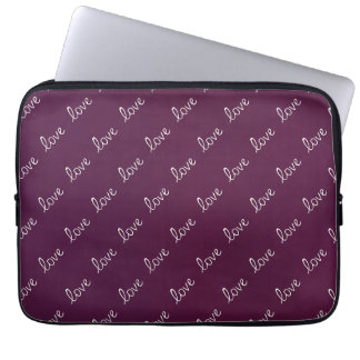 Capa Para Notebook Burgundy Plum "Love"