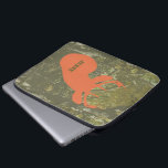 Capa Para Notebook Cabeça dos cervos & saco dos eletrônicos da<br><div class="desc">Os eletrônicos ensacam a caracterização de uma ilustração de uma cabeça alaranjada dos cervos sobre um fundo da camuflagem.  Personalize com seu nome.</div>