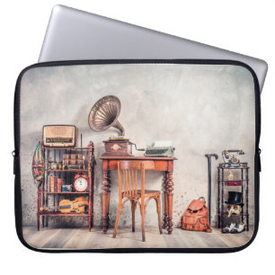 Capa Para Notebook Cadeira antiga, máquina de escrever antiga, rádio 