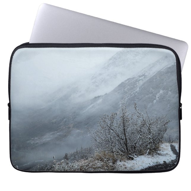 Capa Para Notebook Calm White Landscape Computer Case (Frente)