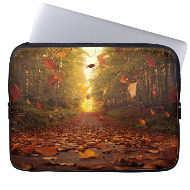 Capa Para Notebook Caminho da Floresta de Outono Folhas Caindo (Frente)
