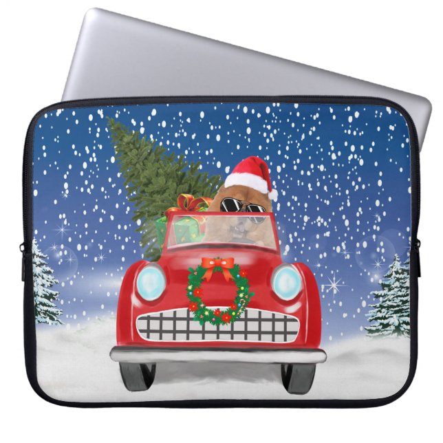 Capa Para Notebook Cão Chow Chow Dirigindo Carro Na Neve (Frente)