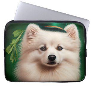 Capa Para Notebook Cão Esquimó Americano vestido para o Dia de São Pa
