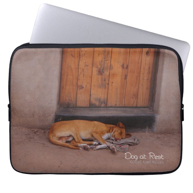 Capa Para Notebook Cão no Resto (Frente)