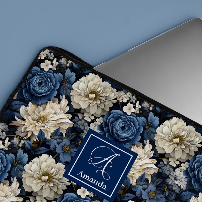 Capa Para Notebook Capinha de Laptop Elegante com Flores Azuis e Bran (Premium Blue and White Flowers Elegant Laptop Sleeve)