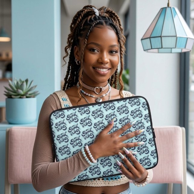 Capa Para Notebook Capinha de Laptop Good Vibes (Criador carregado)