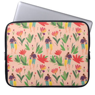 Capa Para Notebook casal apaixonado anda entre flores