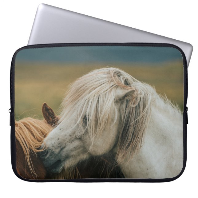 CAPA PARA NOTEBOOK CASAL DE CAVALO AMÁVEL (Frente)