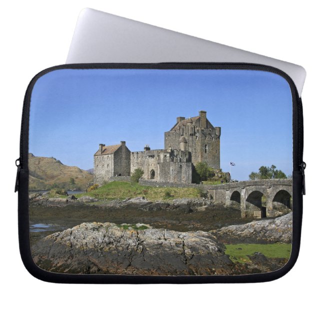 Capa Para Notebook Castelo de Eilean Donan, Escócia. O famoso Eilean  (Frente)
