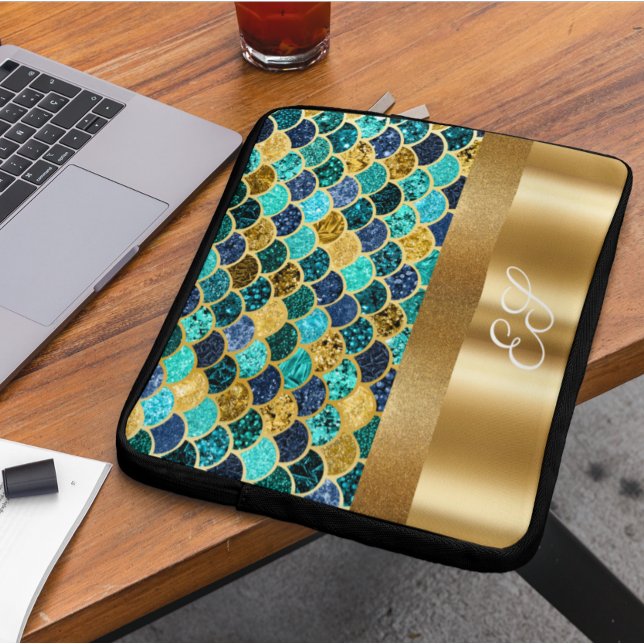 Capa Para Notebook Cauda de sereia com brilho em metal dourado e esca (Criador carregado)
