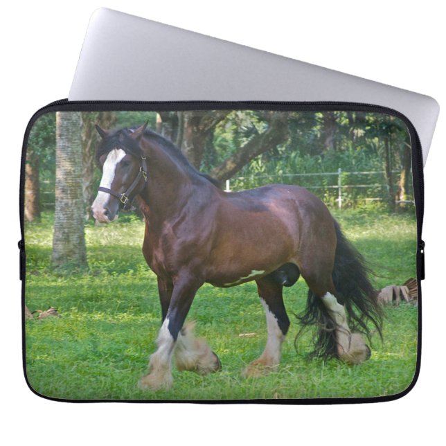 Capa Para Notebook Cavalo Clydesdale (Frente)
