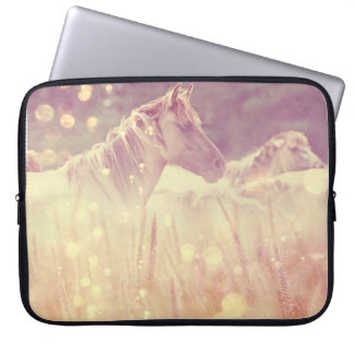 Capa Para Notebook Cavalo selvagem bonito dos Sparkles do ouro do