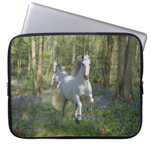 Capa Para Notebook Cavalos da fantasia: Madeira do Bluebell