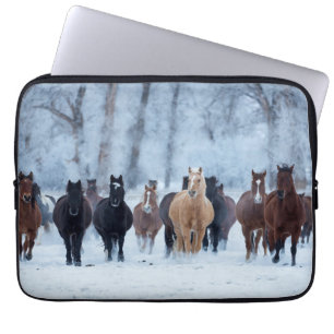 Capa Para Notebook Cavalos no Frio