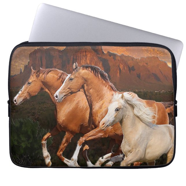 Capa Para Notebook Cavalos Selvagens (Frente)