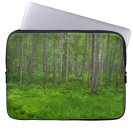 Capa Para Notebook Cena de Paisagem de Floresta Verde Luxuriante