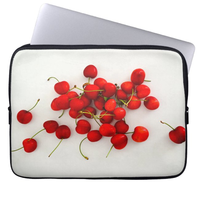 Capa Para Notebook Cerejas Vermelhas em Luz Natural em Branco (Frente)
