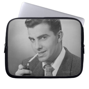 Capa Para Notebook Cigarro da iluminação do homem