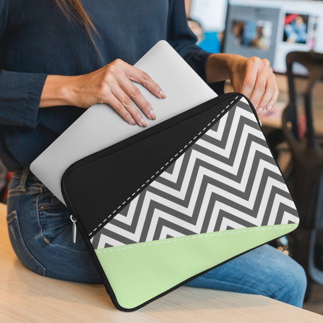 Capa Para Notebook Cinza Zigzag, Cinza Chevron, Zigzag Patterno, Casa (Criador carregado)