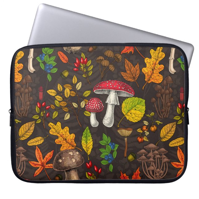 Capa Para Notebook Cogumelos, folhas, loucos e bagas de outono à escu (Frente)