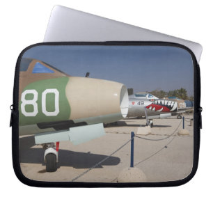 Capa Para Notebook Combate de Mystere