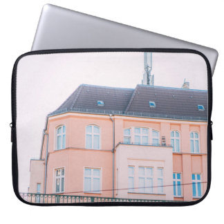 CAPA PARA NOTEBOOK CONSTRUÇÃO DE CONCRETOS BRANCOS E LARANJAS