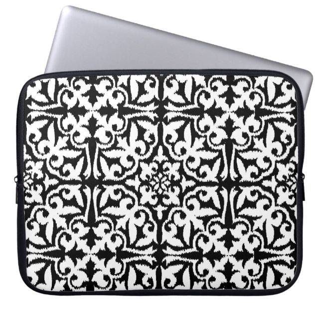Capa Para Notebook Cor damasco Ikat - Preto e Branco (Frente)