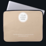 Capa Para Notebook Corporativo com logotipo e informações comerciais<br><div class="desc">Torne este design corporativo com o logotipo e as informações comerciais seu. Um modelo em um estilo moderno minimalista que pode ser facilmente atualizado com o logotipo da sua empresa e o slogan ou informações da sua empresa. Se precisar de ajuda para personalizar este produto, entre em contato comigo usando...</div>