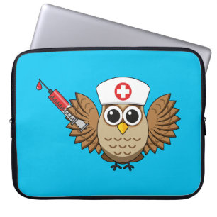 Capa Para Notebook Coruja Enfermeira Fofa com Cartoon de Seringa