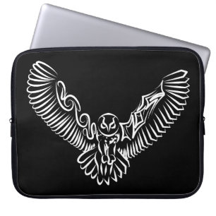 Capa Para Notebook Coruja voadora branca e negra
