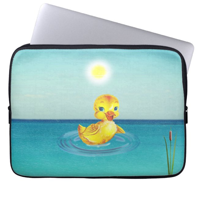 Capa Para Notebook Cute Duckling Nadando no lago (Frente)