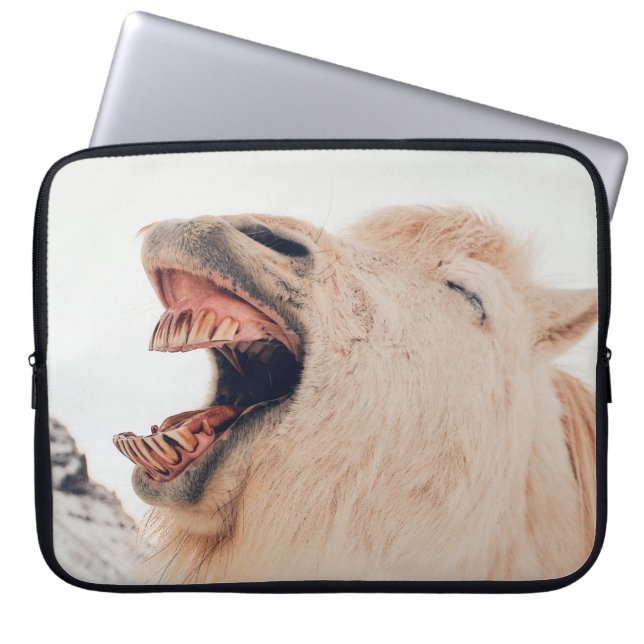 CAPA PARA NOTEBOOK CUTE LLAMA ALPACA LAUGHING (Frente)