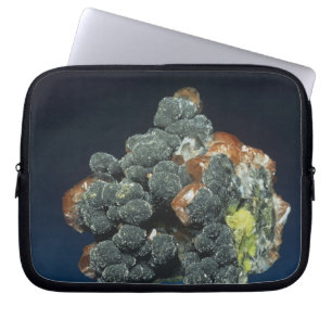 Capa Para Notebook Descloizite na calcite